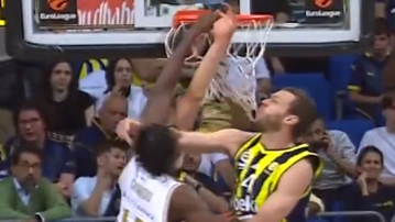 Όχι έναν αλλά δύο παίκτες έκανε πόστερ ο Ιζούντου (vid)