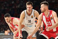 Αμηχανία για Πετρούσεφ στο ΣΕΦ