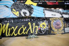 Το πανό για τον Μιχάλη που φτιάχτηκε στην Μασσαλία, ήρθε για πάντα στη Νέα Φιλαδέλφεια