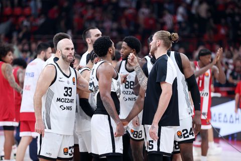 Η Παρτιζάν εξέδωσε ανακοίνωση που ζητά ίση αντιμετώπιση από τη διαιτησία