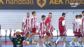 Διακοπή στο ντέρμπι ΑΕΚ - Ολυμπιακός λόγω υβριστικών συνθημάτων