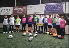 Ο Ηλιόπουλος προμήθευσε με αθλητικό υλικό της ΑΕΚ, την Ακαδημία ποδοσφαίρου ομάδας του Καστελόριζου