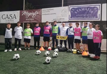 Ο Ηλιόπουλος προμήθευσε με αθλητικό υλικό της ΑΕΚ, την Ακαδημία ποδοσφαίρου ομάδας του Καστελόριζου