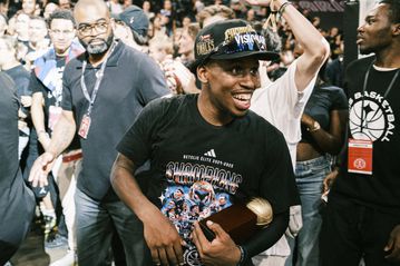 Το μήνυμα του Σορτς στους φίλους της Παρί εν όψει της επιστροφής του (vid)