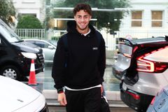 Η πρώτη του Κωστούλα με την Εθνική ανδρών και τα χαμόγελα με Μασούρα (pics)