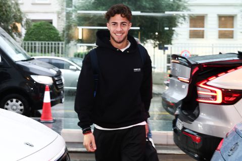 Η πρώτη του Κωστούλα με την Εθνική ανδρών και τα χαμόγελα με Μασούρα (pics)