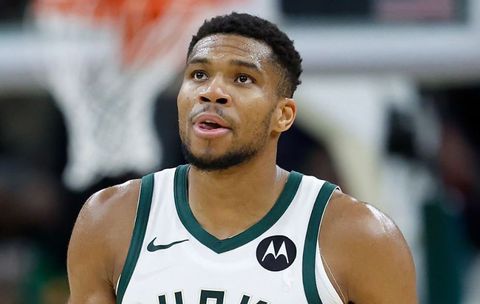 Ήττα των Μπακς από τους Ρόκετς, παρά τις υπερπροσπάθειες του Γιάννη Αντετοκούνμπο (vid)