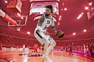 Ντάνιελ Χάκετ στο Sportal.gr: «Νοιώθω σπίτι μου το ΣΕΦ»