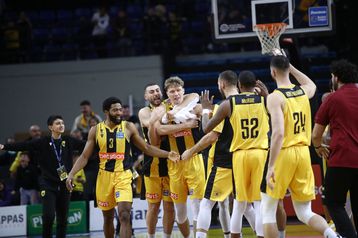 H AEK νίκησε το Μαρούσι με το αγαπημένο play του Ζοάν Πλάθα