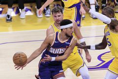 Ανησυχία στους Σανς με Μπούκερ ενόψει Θάντερ