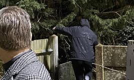 Ντέιβιντ Μπέκαμ: Πήδηξε τον φράχτη για να ξεφύγει από τους θαυμαστές του (vid,pics)