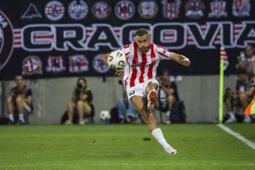 Σε ποια παιδική σειρά έπαιζε ο Όλαφσον που θα υπογράψει στην ΑΕΛ Novibet (pics)