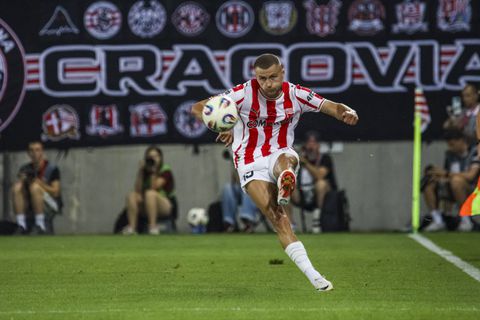 Σε ποια παιδική σειρά έπαιζε ο Όλαφσον που θα υπογράψει στην ΑΕΛ Novibet (pics)