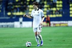 Το χαλάζι και το «ιπποτικό» χειροκρότημα στον Κωνσταντέλια (vid)