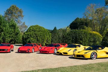 Στο σφυρί μία ανεπανάληπτη συλλογή με 46 Ferrari σε… κατάσταση βιτρίνας