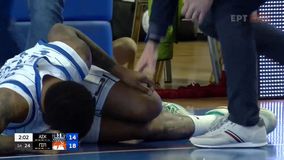 Καρδίτσα - Περιστέρι: Φόβοι για σοβαρό τραυματισμό του Πίτερς που σφάδαζε στο παρκέ (vid)