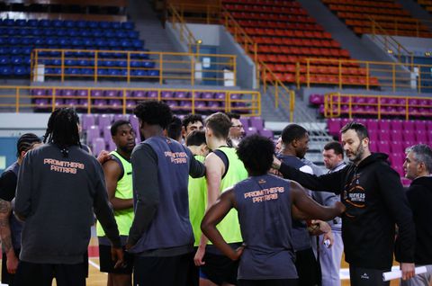 To Sportal στο Final 8 της Κρήτης: Η προπόνηση του Προμηθέα ενόψει Μεγαρίδας (vid)