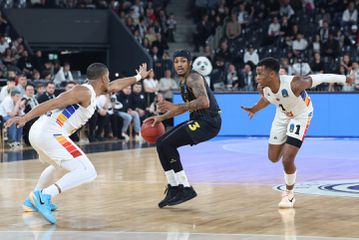 To “ευχαριστώ” της Κλουζ στον Τζόουνς