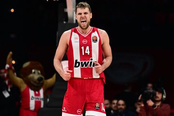 Η EuroLeague αποθέωσε το IQ του Βεζένκοφ: Ο παίκτης που σκοράρει χωρίς ντρίμπλα (vid)