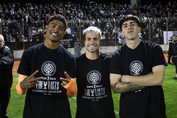 Αυτό είναι το μπλουζάκι των παικτών του ΟΦΗ για την πρόκριση στον τελικό