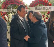 Το τελευταίο «αντίο» του Εργκίν Αταμάν στη μητέρα του (vid)