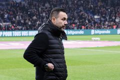 Ο Ντε Τσέρμπι χάρισε λεφτά στη Μαρσέιγ, ο όρος για την αποζημίωση των συνεργατών του