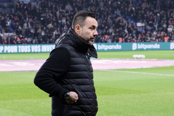 Ο Ντε Τσέρμπι χάρισε λεφτά στη Μαρσέιγ, ο όρος για την αποζημίωση των συνεργατών του