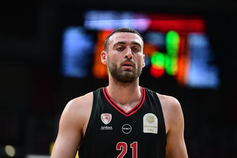 Νετζήπογλου: «Ιδιαίτερο παιχνίδι με τον Ερυθρό Αστέρα»