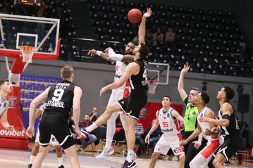 Κυρώσεις ζητά η τουρκική ομοσπονδία μπάσκετ για το πανό στο Πανιώνιος - Μπεσίκτας