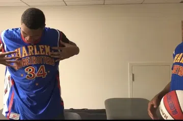 Οι Harlem Globetrotters έρχονται στην Ελλάδα και οι Αντετοκούνμπο δηλώνουν… fan!