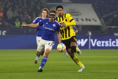 Πολύ σκληρή για να πεθάνει η Σάλκε, πήρε βαθμό «χρυσάφι» στο ντέρμπι με την Ντόρτμουντ