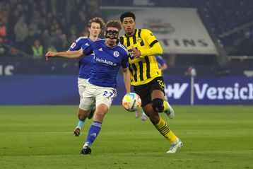 Πολύ σκληρή για να πεθάνει η Σάλκε, πήρε βαθμό «χρυσάφι» στο ντέρμπι με την Ντόρτμουντ