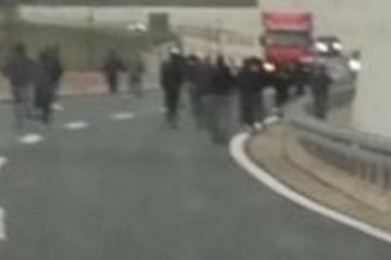 Επεισόδια μεταξύ οπαδών του ΠΑΟΚ και του Ερυθρού Αστέρα στη Σερβία