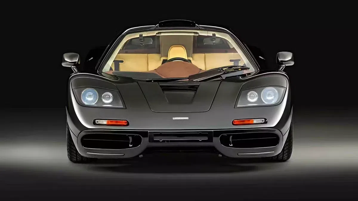Πωλείται η θρυλική McLaren F1 «007» και πάει για ασύλληπτο ρεκόρ