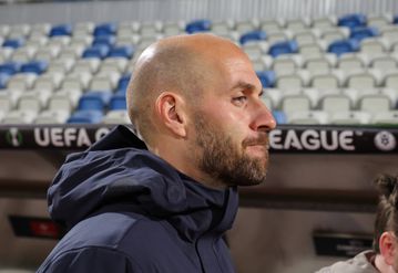 Ξέσπασμα απ' τον προπονητή της Τσέλιε εν όψει ΑΕΚ: «Κανείς δεν σέβεται τη δουλειά μας»