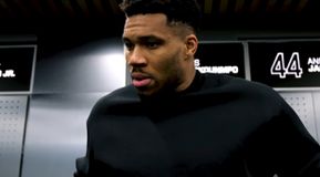 Το χιουμοριστικό σχόλιο του Αντετοκούνμπο για τους 83 πόντους του Αντεμπάγιο (vid)