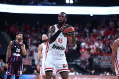 Χολ: «Συμβαίνουν πολλά στη Μονακό, αλλά θα έρθουν έτοιμοι να παίξουν»