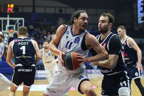 Γουέαρ: «Με τέτοιους φιλάθλους, προσπαθείς για το καλύτερο»