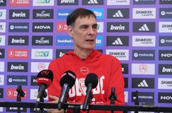 Μπαρτζώκας για την αγκαλιά με τον Πίτερς: «Το κάναμε για πλάκα» (vid)