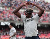 Η Παρί βρήκε τον επόμενο Εμπαπέ: Πληρώνει 120 εκατ. ευρώ για να κάνει δικό της τον Όσιμεν από τη Νάπολι