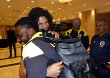 Οι ευχές Αράο και Ακαϊντίν στη Φενέρμπαχτσε πριν τον Ολυμπιακό