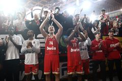 «Ερυθρόλευκος» χαμός - Λιγότερα από 100 εισιτήρια για τα ματς του Ολυμπιακού στα playoffs της Euroleague