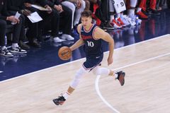 "Όλοι φώναζαν: Όχι, όχι, όχι!" Ο Μπογκντάνοβιτς δεν ξαναπληρώνει για φαγητό με τον Ζούμπατς και υπάρχει λόγος