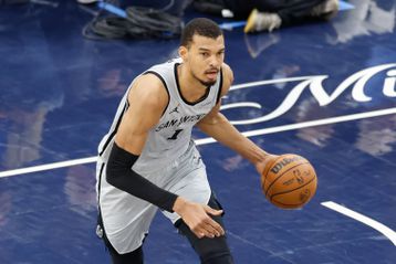 Πίστονς για τίτλο, Σέλτικς από άλλον πλανήτη, 40άρα Γουεμπανιάμα και θετικός Πουλακίδας (vids)