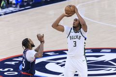 Κατέρρευσαν οι Ουίζαρντς - Νίκη με ρεκόρ τριπόντων, αλλά χωρίς Γιάννη και αντίκρισμα για Μπακς (vids)