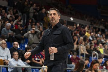 Τελείωσε τα σενάρια ο Ναβάρο: «Δεν υπάρχει Μπαρτσελόνα χωρίς Πασκουάλ» - Τι είπε για το μπάτζετ της επόμενης σεζόν