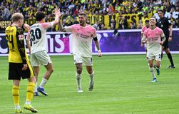 Μεγάλο «διπλό» για τη Λεβερκούζεν κόντρα στην Ντόρτμουντ - Ήττα και... ζόρια για τη Βόλφσμπουργκ του Κουλιεράκη