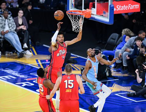 Ο αριθμός που κρίνει τα ατομικά βραβεία στο ΝΒΑ - Τι συμβαίνει με Γουεμπανιάμα και Γιόκιτς