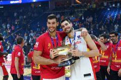 Το μήνυμα του Χουάντσο Ερνανγκόμεθ στον αδερφό του μέσω του Sportal - «Ετοιμάσου, το δείπνο δεν θα είναι φτηνό…»