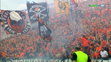 Απίστευτες στιγμές από τους φίλους του ΑΠΟΕΛ για τον «τελικό» με την ΑΕΚ Λάρνακας